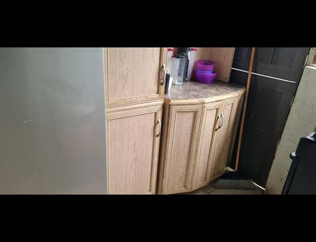 2 BEDROOM HOUSE FOR SALE IN FOLWENI